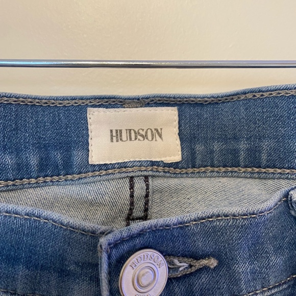 Hudson light wash mid rise skinny jeans size 28 - Picture 3 of 5